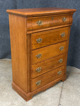 Load image into Gallery viewer, Traditional Oak 5-Drawer Chest