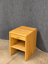 Load image into Gallery viewer, Pompanoosuc Mills Side Table With Drawer