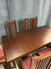 Load image into Gallery viewer, Le Meuble Villageois Canadian Made Mission Style Oak Dining Set