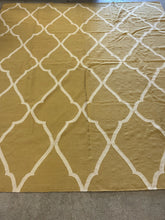 Load image into Gallery viewer, Ethan Allen Fretwork Sunflower Wool Area Rug