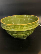 Load image into Gallery viewer, McCoy Pottery Mixing bowl