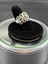 Load image into Gallery viewer, Sterling Silver Ring