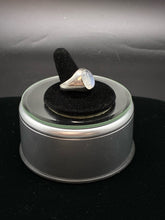 Load image into Gallery viewer, Sterling Silver Ring