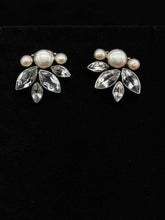 Load image into Gallery viewer, Sterling Silver Earrings