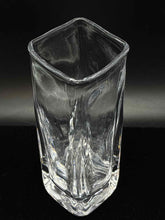 Load image into Gallery viewer, Simon Pearce Glass Vase