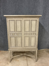 Load image into Gallery viewer, Ethan Allen Carys Bar Cabinet