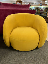 Load image into Gallery viewer, *NEW* Havenly Rae Outdoor Accent Chair