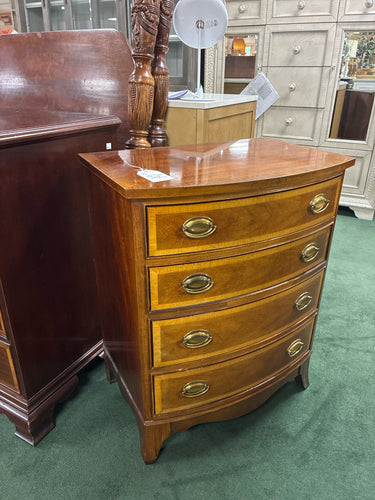 Thomasville Banded Mahogany 4 Drawer Nightstand