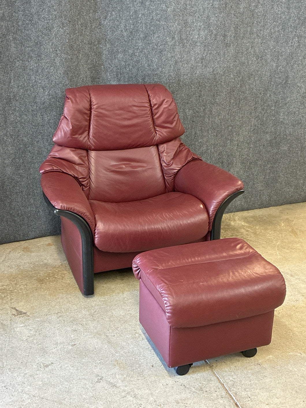 Ekornes Stressless Leather Eldorado Highback Reclining Chair With Storage Footst