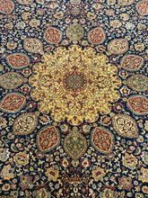 Load image into Gallery viewer, Persian-Style Medallion Rug