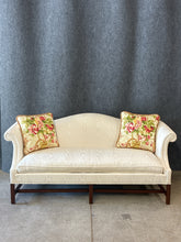 Load image into Gallery viewer, Traditional Cream Camelback Sofa