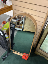 Load image into Gallery viewer, *NEW* Highbury Furnishings Midland 20"W Arched Surface Mount Medicine Cabinet