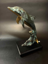 Load image into Gallery viewer, Sculpture