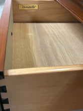 Load image into Gallery viewer, Thomasville 10-Drawer Dresser with Mirror