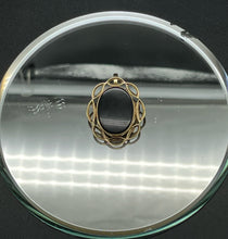 Load image into Gallery viewer, Gold Pendant