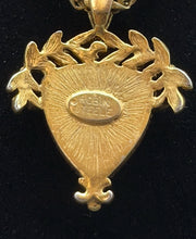 Load image into Gallery viewer, Robin Steele Intaglio Necklace