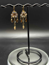 Load image into Gallery viewer, 1 Piece Sorrelli Crystal Pierced Multi-Color Earrings