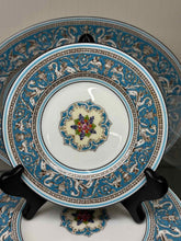 Load image into Gallery viewer, Wedgwood Florentine Dinnerware set