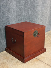 Load image into Gallery viewer, Square Asian-style Chest/Trunk