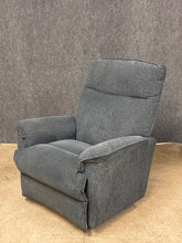 Load image into Gallery viewer, La-Z-Boy "Jay" Recliner