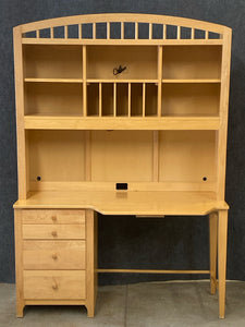Stanley Furniture Maple Desk