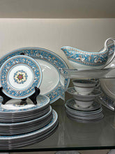 Load image into Gallery viewer, Wedgwood Florentine Dinnerware set