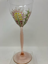 Load image into Gallery viewer, 5 Piece Pink Floral Gold Trim Glasses