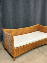 Load image into Gallery viewer, Wicker Rattan Daybed