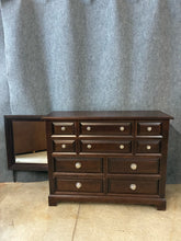 Load image into Gallery viewer, Vaughan-Bassett 10-Drawer Dresser with Mirror