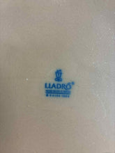 Load image into Gallery viewer, Lladro 4 Piece Figurine