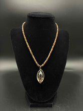 Load image into Gallery viewer, Necklace