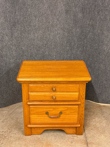 Lexington Furniture Oak 3-Drawer Nightstand