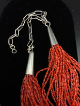 Load image into Gallery viewer, Beaded Necklace