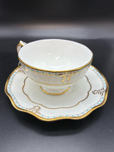 Load image into Gallery viewer, Royal Crown Derby Gold Trim 5 Piece Dinnerware set