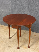 Load image into Gallery viewer, Eldred Wheeler Queen Anne Style Cherry Drop-Leaf Table