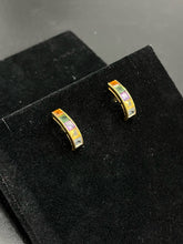 Load image into Gallery viewer, Gold Earrings