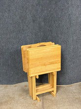 Load image into Gallery viewer, Set of 4 Dinner Trays With Stand