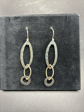 Load image into Gallery viewer, 2 Piece Silpada Sterling Silver Pierced Earrings