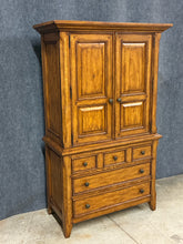 Load image into Gallery viewer, Thomasville Rustic Oak Armoire Chest