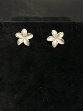 Load image into Gallery viewer, 2 Piece Sterling Silver Jewelry set