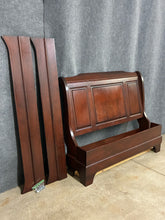 Load image into Gallery viewer, Nichols &amp; Stone Solid Wood Queen Sleigh Bed
