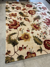 Load image into Gallery viewer, Calla 100% Wool Large-Scale Floral Rug