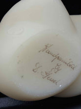 Load image into Gallery viewer, Fenton Glass Vintage Floral Cream 1 Piece Figurine