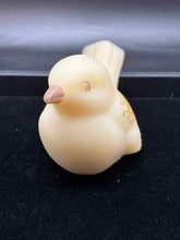 Load image into Gallery viewer, Fenton Glass Vintage Floral Cream 1 Piece Figurine