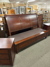 Load image into Gallery viewer, Aspenhome Cambridge King Sleigh Platform Storage Bed