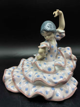 Load image into Gallery viewer, Lladro Porcelain Polka Dot Pink 1 Piece Figurine