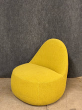 Load image into Gallery viewer, Bernhardt Design Mitt Style Lounge Chair