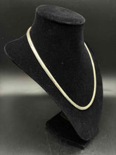 Load image into Gallery viewer, Milor Sterling Silver Necklace