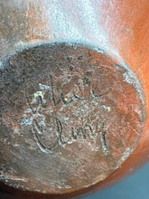 Load image into Gallery viewer, Pottery Vase
