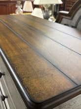 Load image into Gallery viewer, Flexsteel "Plymouth" 8 Drawer Chest